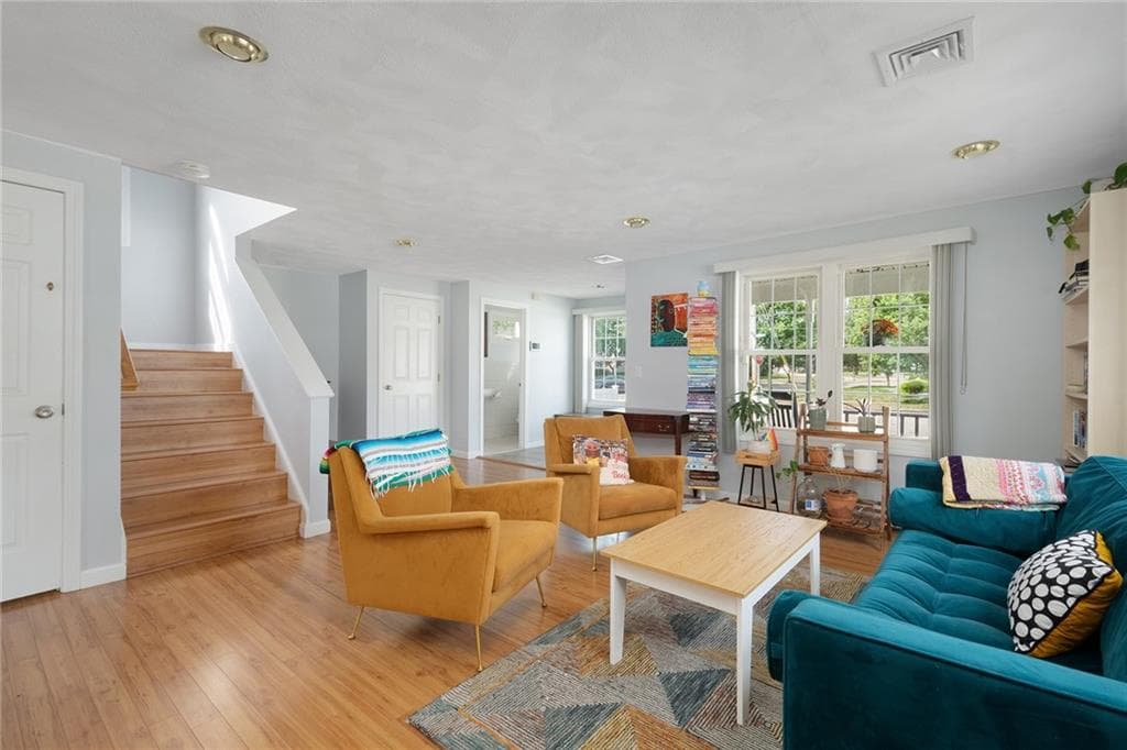 Single Family Residence at 11 Brookdale Boulevard, Pawtucket, photo 10 of 38