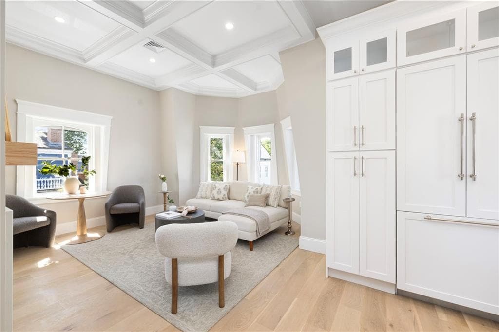 Condominium at 41 School Street UNIT 3, Newport, photo 5 of 46