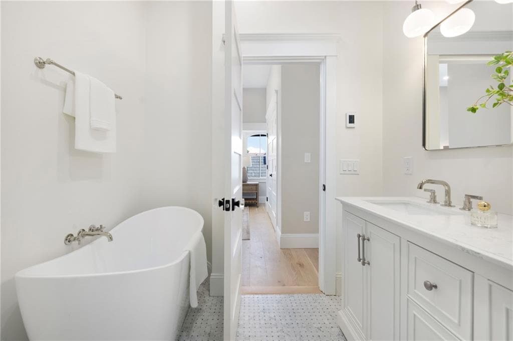 Condominium at 41 School Street UNIT 3, Newport, photo 20 of 46