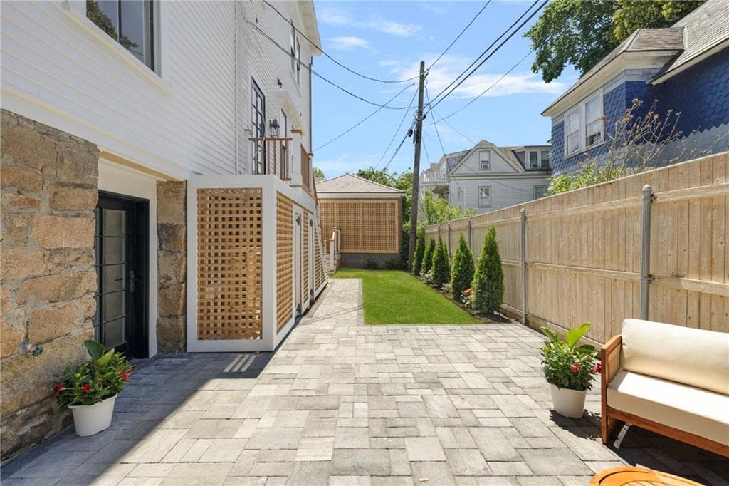 Condominium at 41 School Street UNIT 3, Newport, photo 37 of 46