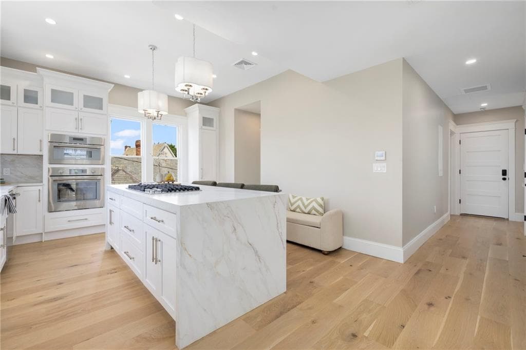 Condominium at 41 School Street UNIT 2, Newport, photo 12 of 43