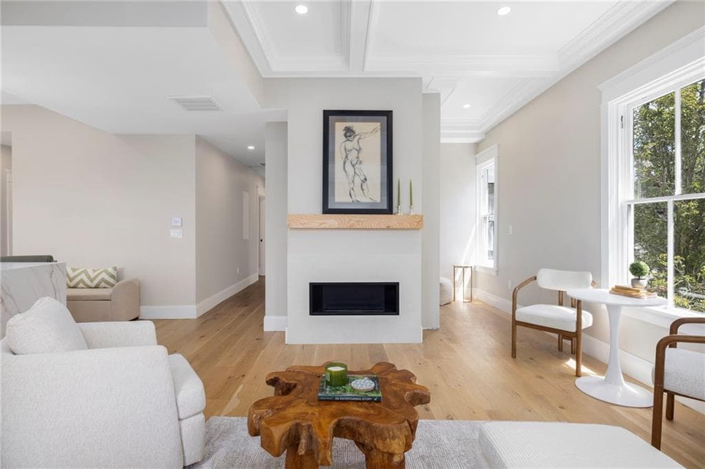 Condominium at 41 School Street UNIT 2, Newport, photo 9 of 43
