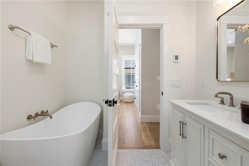 Condominium at 41 School Street UNIT 2, Newport, photo 15 of 43
