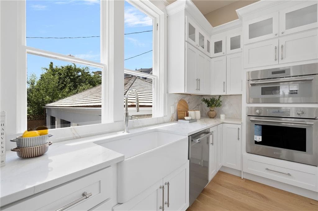 Condominium at 41 School Street UNIT 1, Newport, photo 5 of 36