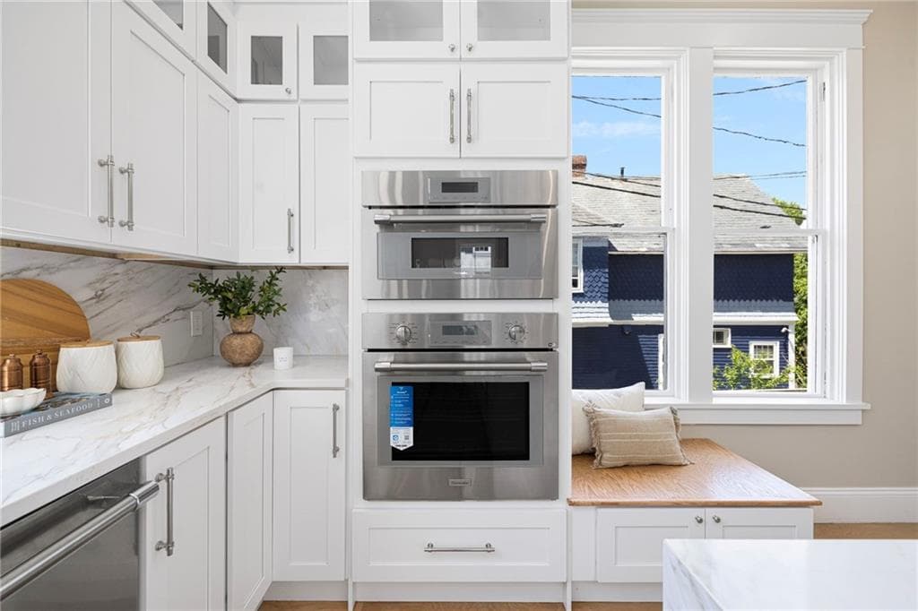 Condominium at 41 School Street UNIT 1, Newport, photo 4 of 36