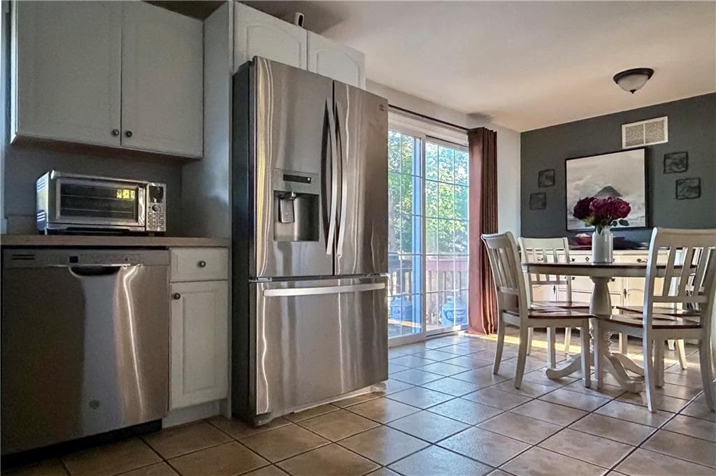 Single Family Residence at 278 Harrison Street, North Kingstown, photo 16 of 47