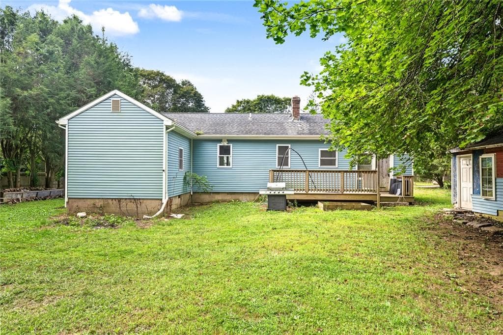 Single Family Residence at 3 Champlin Drive, Hopkinton, photo 5 of 24