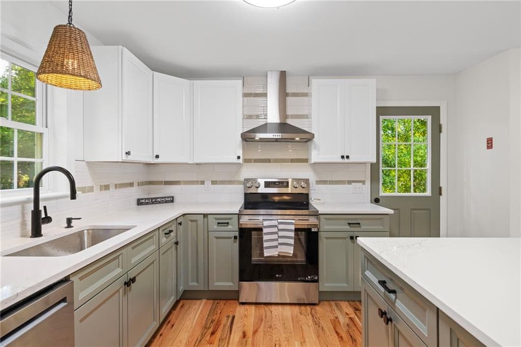 Single Family Residence at 474 Sawmill Road, Glocester, photo 7 of 37