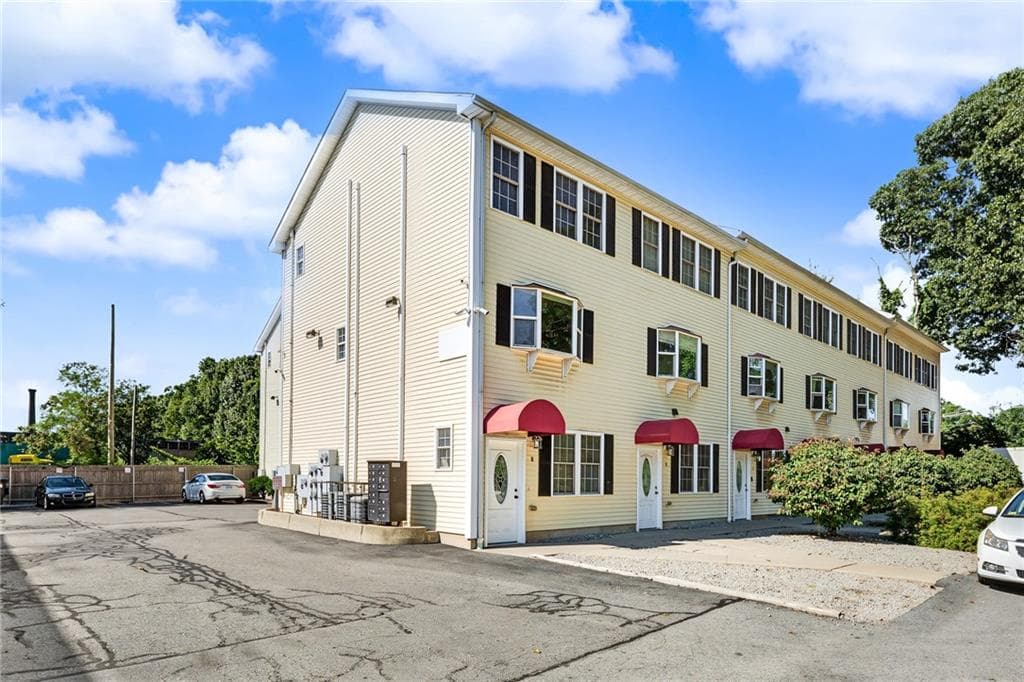 Condominium at 102 Dixon Street UNIT 1, Providence, photo 2 of 23