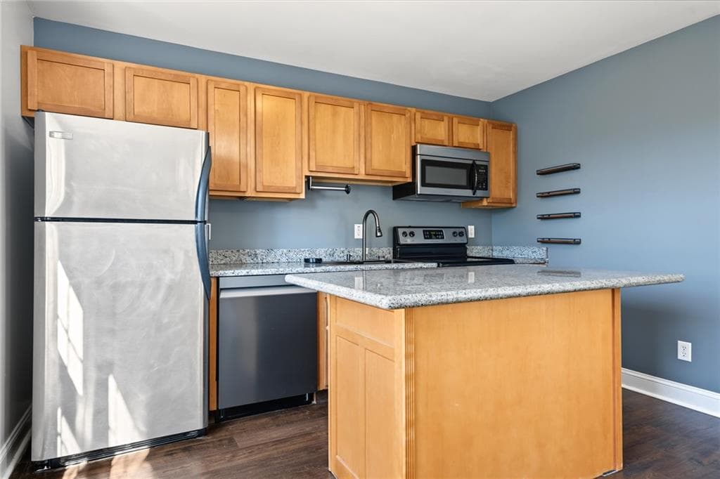 Condominium at 102 Dixon Street UNIT 1, Providence, photo 8 of 23