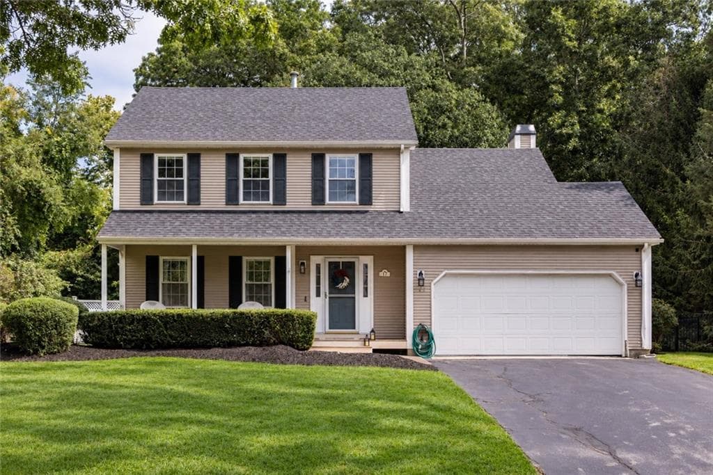 Single Family Residence at 17 Watch Hill Way, South Kingstown, photo 3 of 50