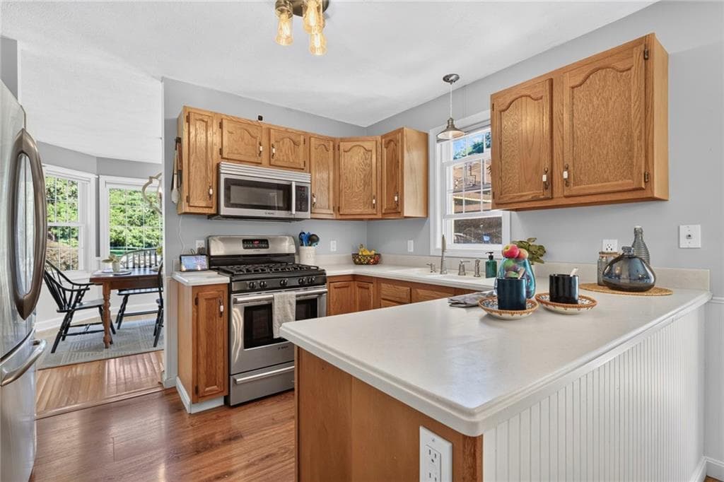 Single Family Residence at 17 Watch Hill Way, South Kingstown, photo 15 of 50