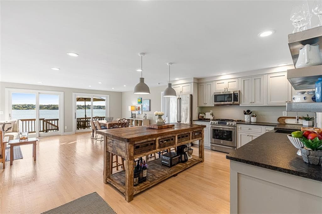 Single Family Residence at 1380 H Drift Road, Westport, photo 9 of 42