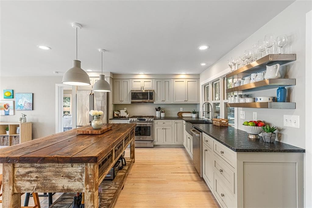 Single Family Residence at 1380 H Drift Road, Westport, photo 10 of 42