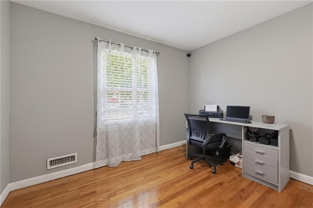Single Family Residence at 849 Roger Williams Avenue, East Providence, photo 20 of 40