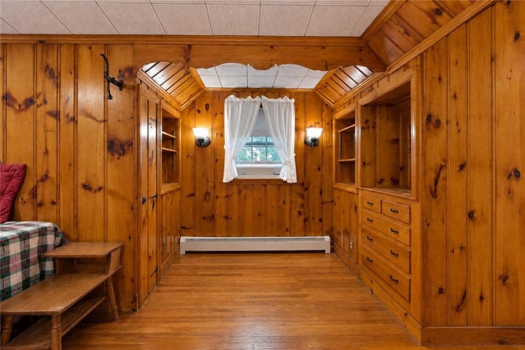Single Family Residence at 81 Park View Avenue, Warwick, photo 23 of 41