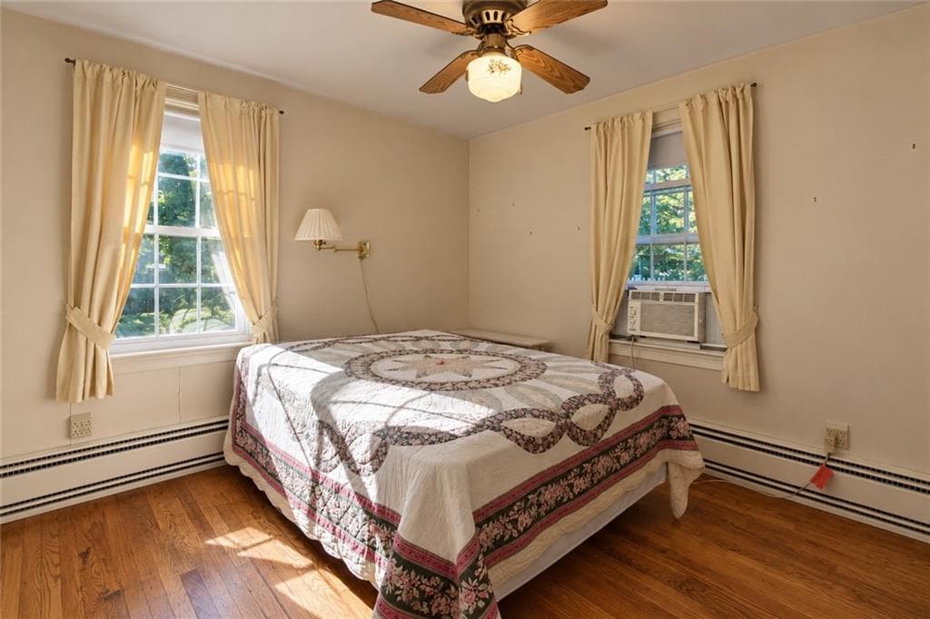 Single Family Residence at 81 Park View Avenue, Warwick, photo 17 of 41