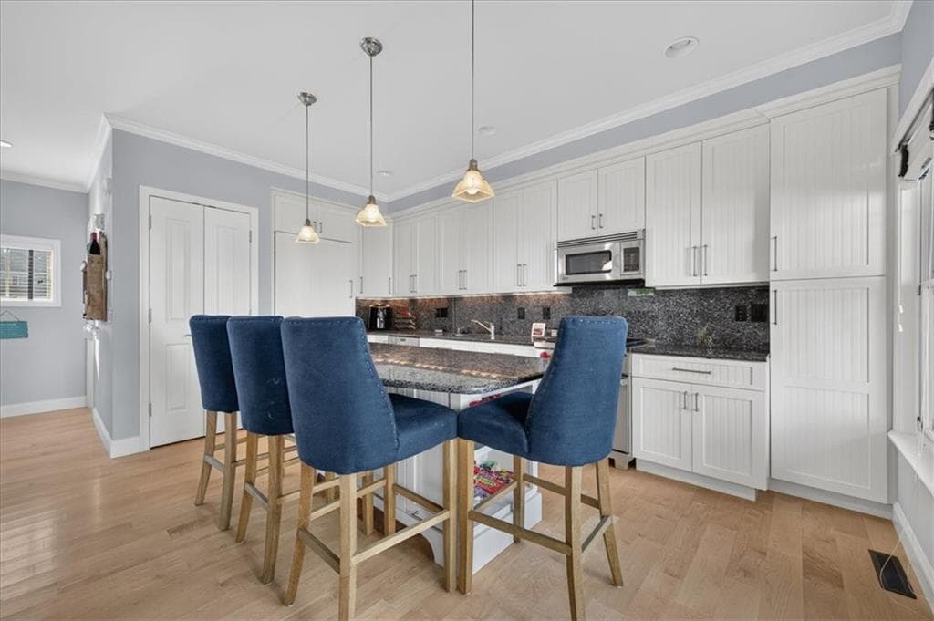 Condominium at 20 Narragansett Avenue UNIT 300, Narragansett, photo 14 of 50