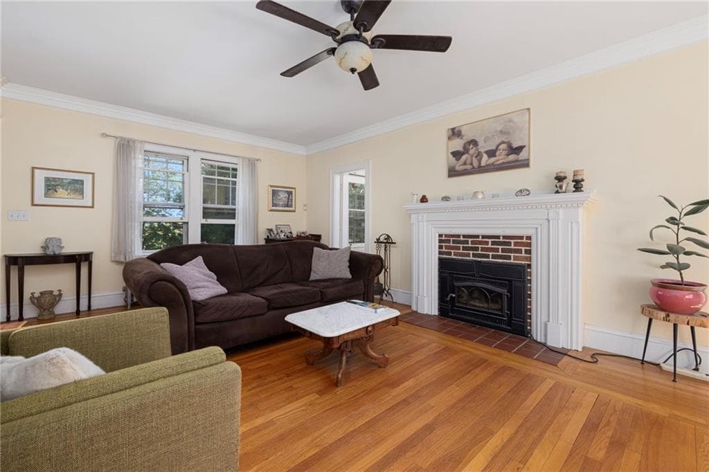 Single Family Residence at 29 Valentine Circle, Warwick, photo 27 of 49