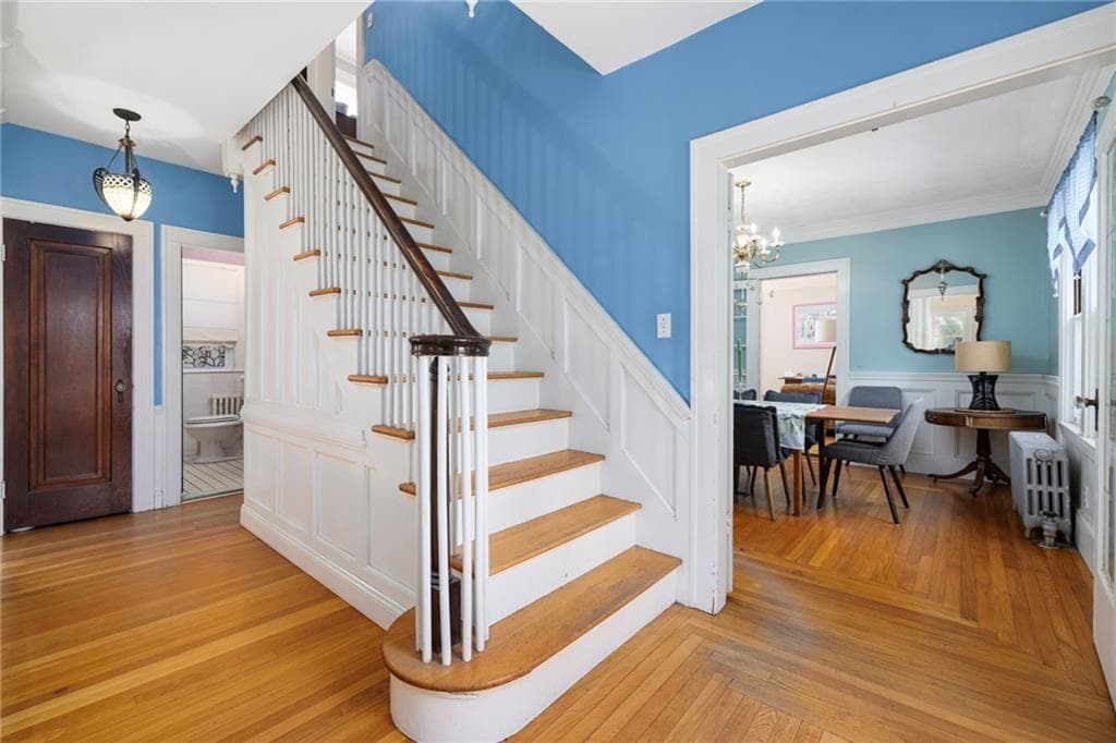 Single Family Residence at 29 Valentine Circle, Warwick, photo 7 of 49