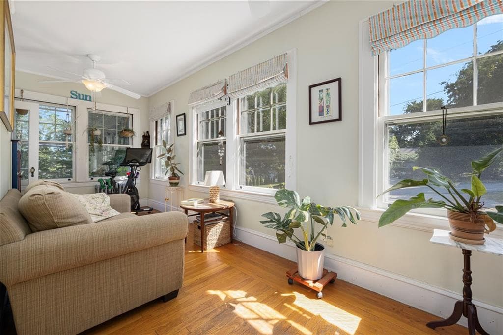 Single Family Residence at 29 Valentine Circle, Warwick, photo 28 of 49