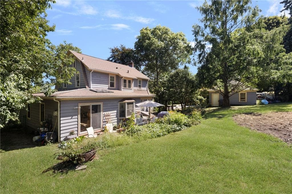 Single Family Residence at 29 Valentine Circle, Warwick, photo 40 of 49
