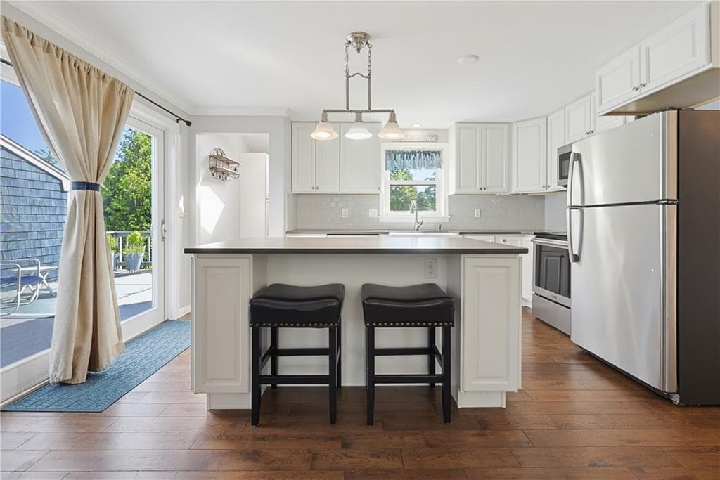 Single Family Residence at 2230 Matunuck School House Road, Charlestown, photo 14 of 39