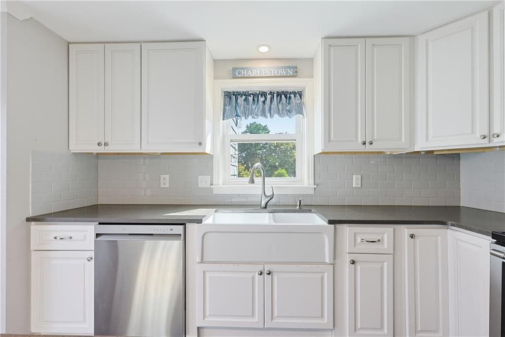 Single Family Residence at 2230 Matunuck School House Road, Charlestown, photo 19 of 39