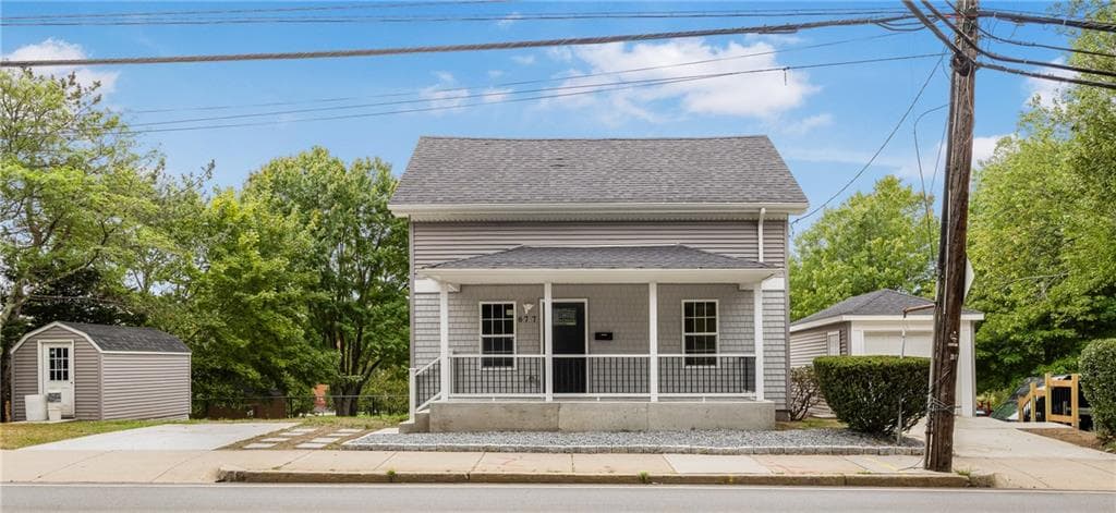 Single Family Residence at 677 Cass Avenue, Woonsocket, photo 2 of 37