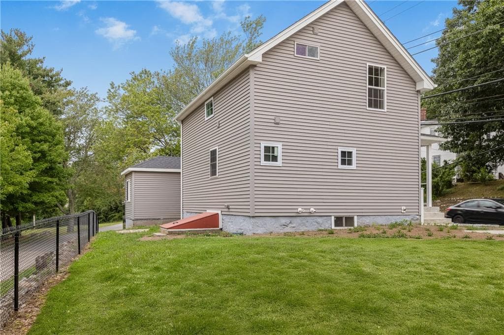 Single Family Residence at 677 Cass Avenue, Woonsocket, photo 7 of 37