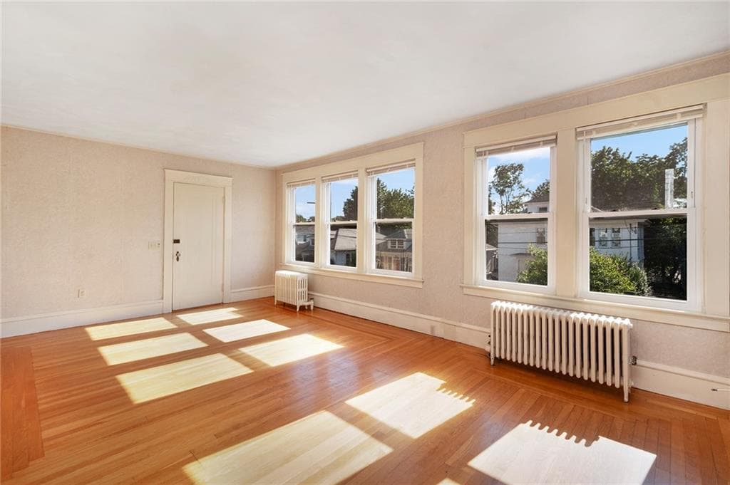 Multi Family at 21 Taft Avenue, Providence, photo 26 of 49