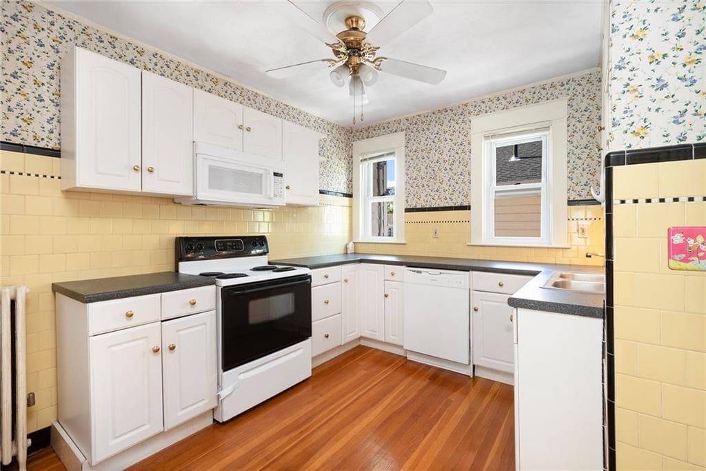 Multi Family at 21 Taft Avenue, Providence, photo 38 of 49