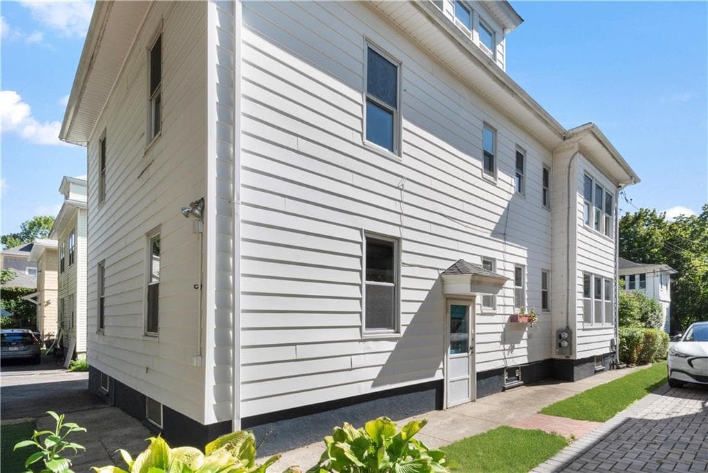 Multi Family at 21 Taft Avenue, Providence, photo 48 of 49