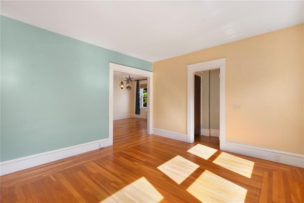 Multi Family at 21 Taft Avenue, Providence, photo 4 of 49
