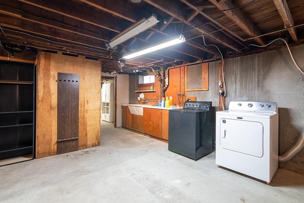 Multi Family at 14 Gray Street, North Providence, photo 28 of 34