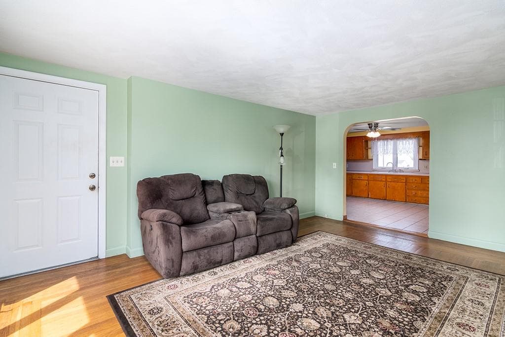 Multi Family at 14 Gray Street, North Providence, photo 10 of 34