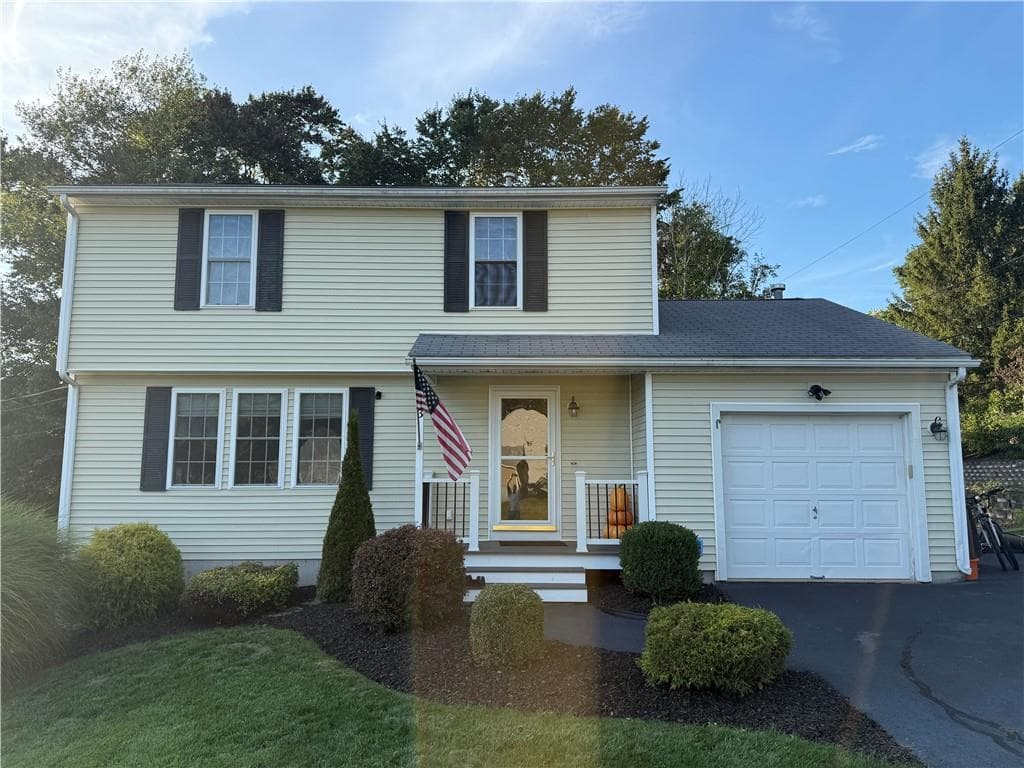 Single Family Residence at 3 Camp Street, Cumberland, photo 5 of 34