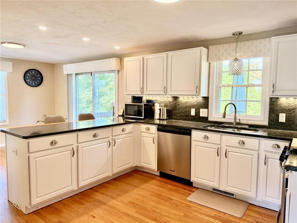 Single Family Residence at 3 Camp Street, Cumberland, photo 11 of 34