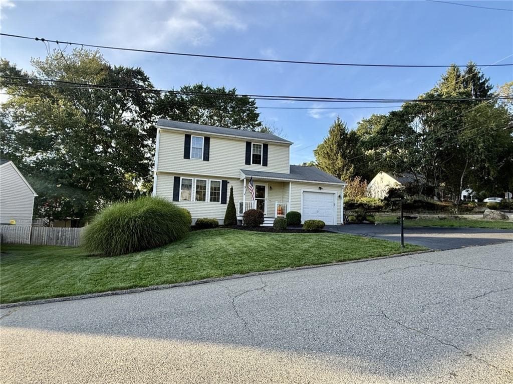 Single Family Residence at 3 Camp Street, Cumberland, photo 4 of 34