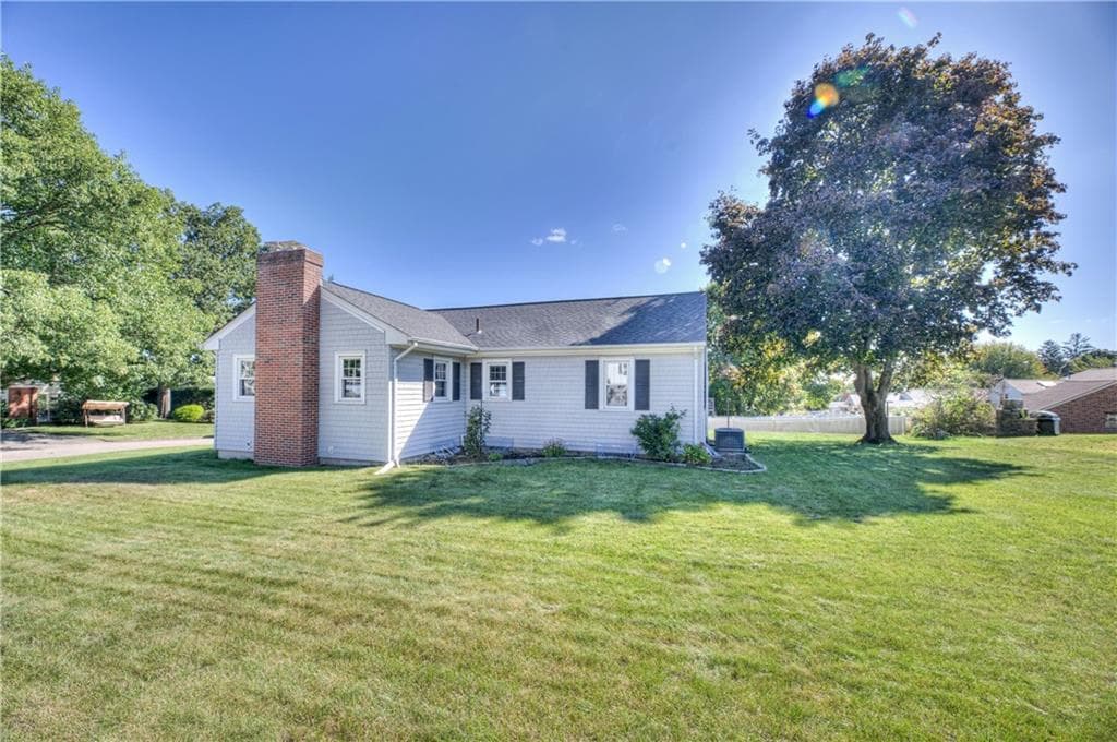 Single Family Residence at 40 Brimfield Road, Cranston, photo 36 of 40