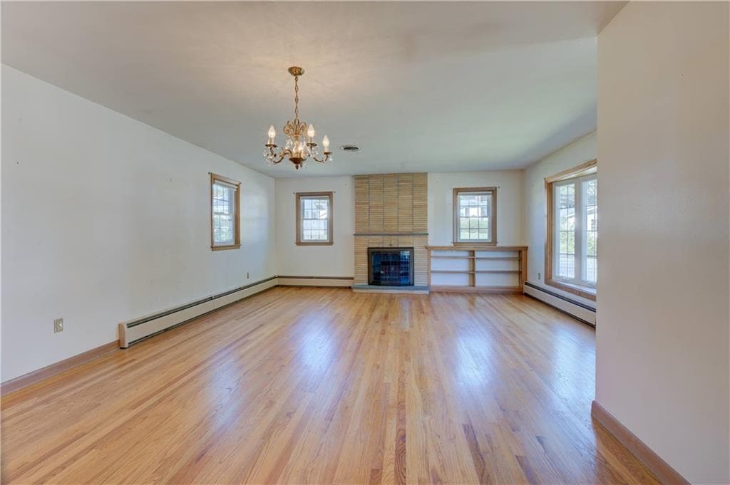 Single Family Residence at 40 Brimfield Road, Cranston, photo 9 of 40