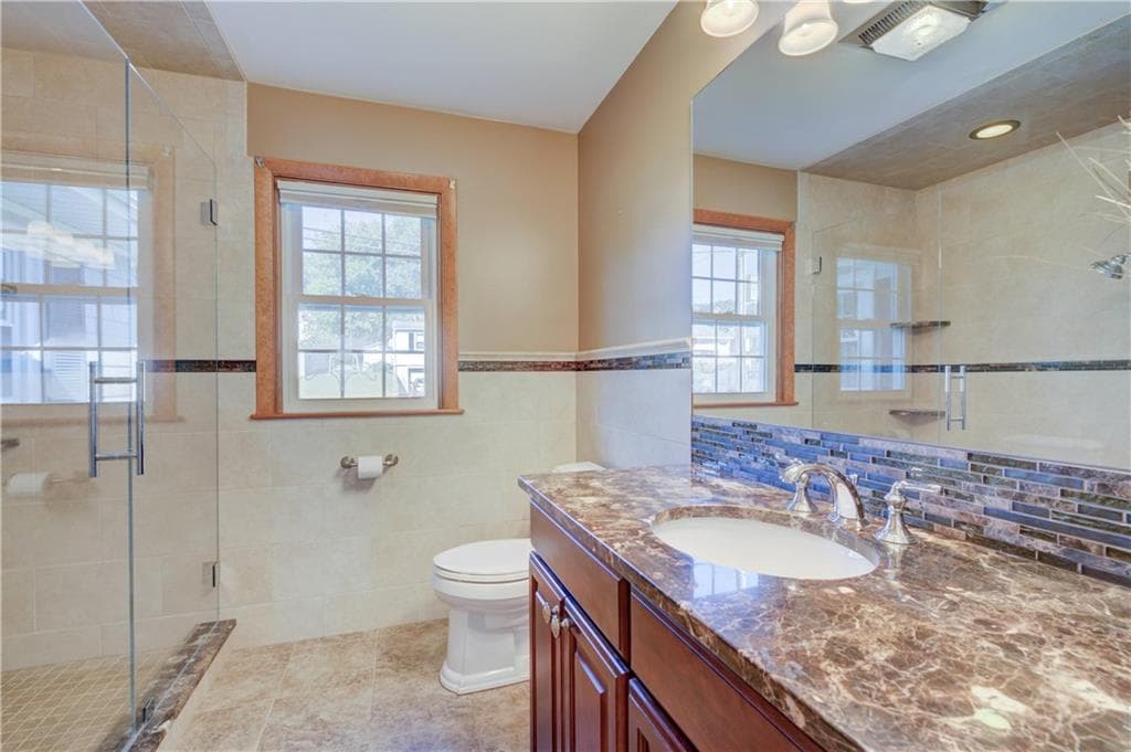 Single Family Residence at 40 Brimfield Road, Cranston, photo 14 of 40