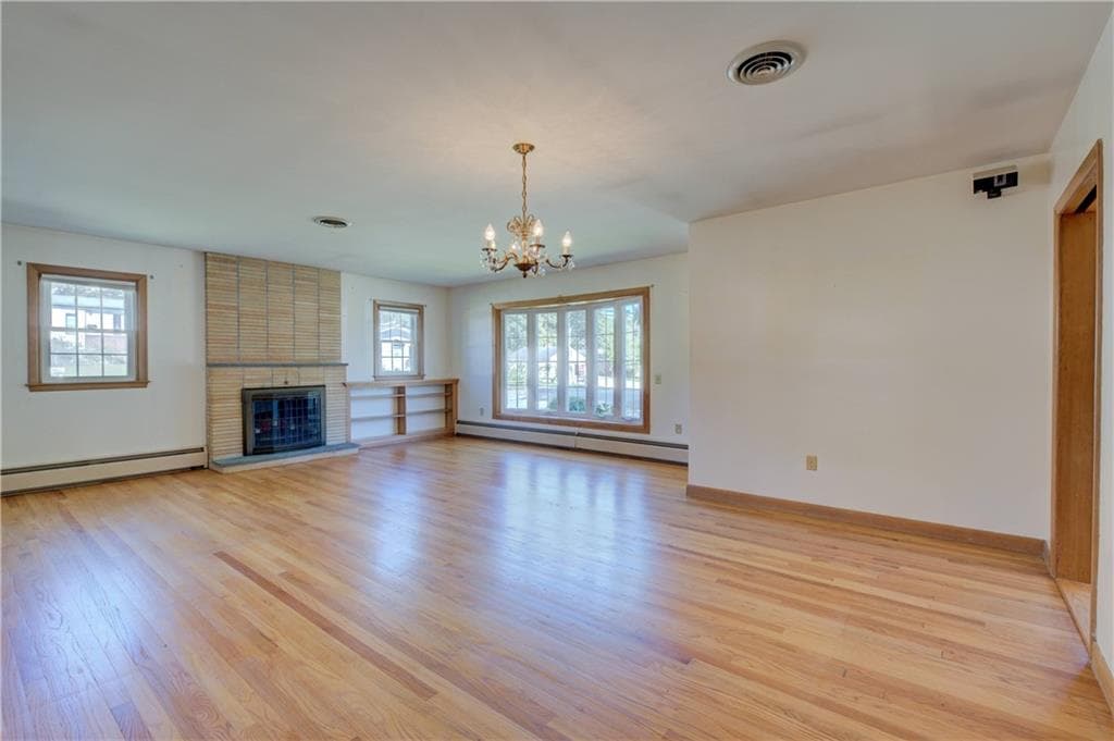 Single Family Residence at 40 Brimfield Road, Cranston, photo 11 of 40