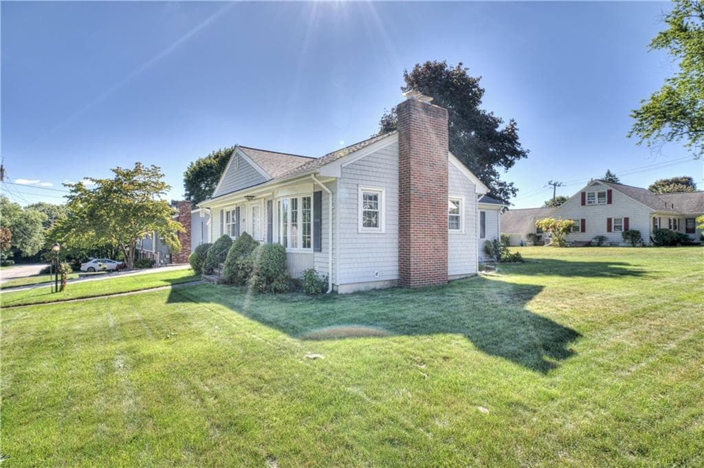 Single Family Residence at 40 Brimfield Road, Cranston, photo 31 of 40