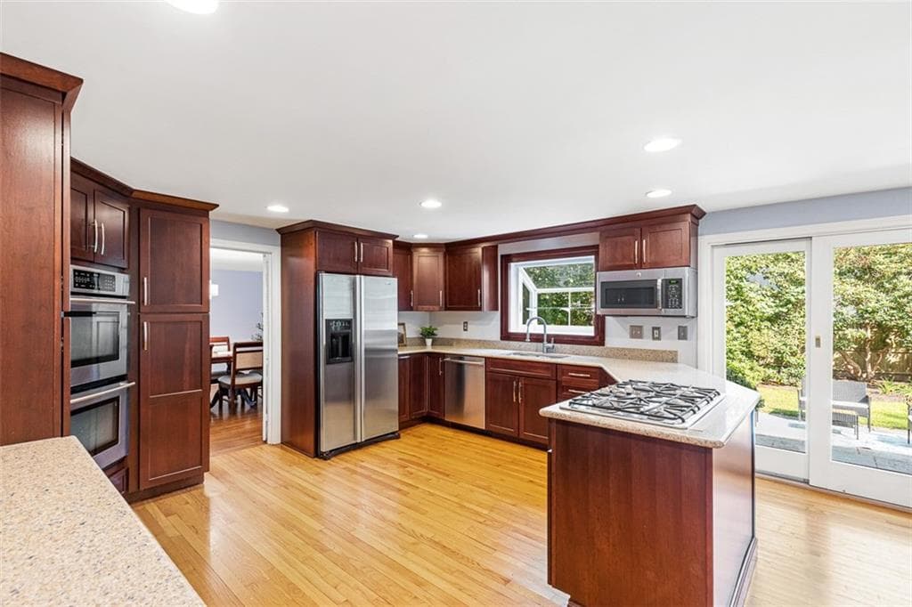 Single Family Residence at 7 Terrace Drive, Barrington, photo 11 of 49