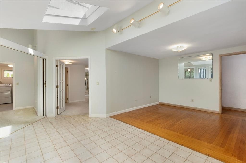Single Family Residence at 14 Plymouth Drive, Barrington, photo 22 of 40