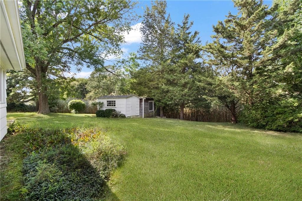 Single Family Residence at 14 Plymouth Drive, Barrington, photo 36 of 40