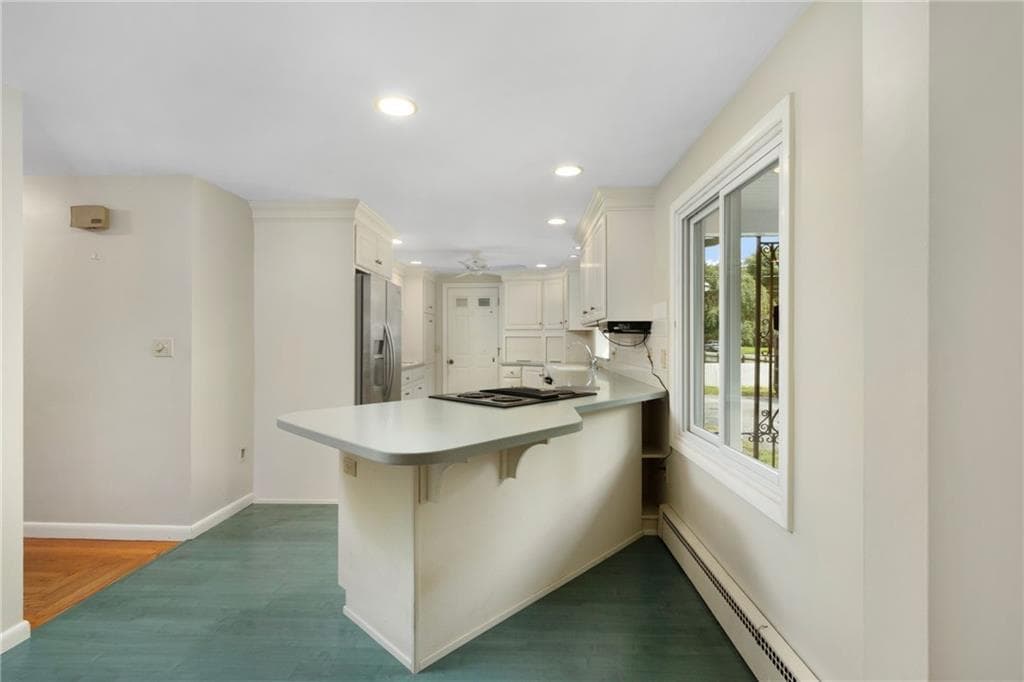 Single Family Residence at 14 Plymouth Drive, Barrington, photo 11 of 40