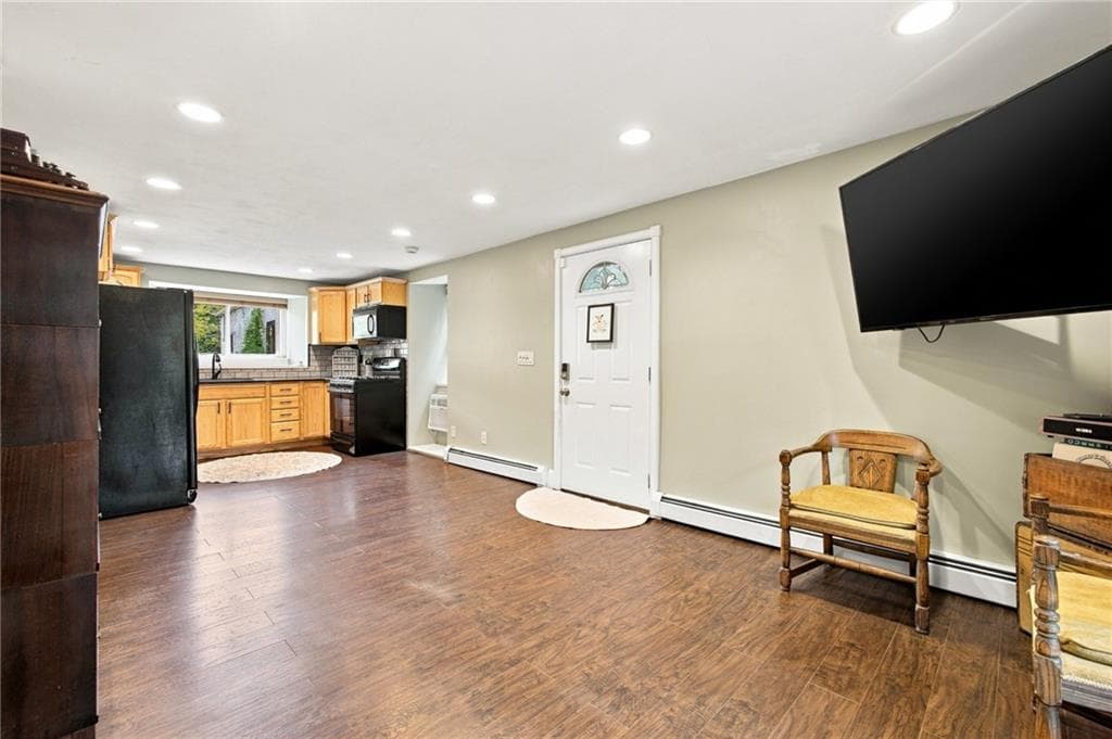Condominium at 25 Stillwater Road UNIT 3, Smithfield, photo 17 of 24