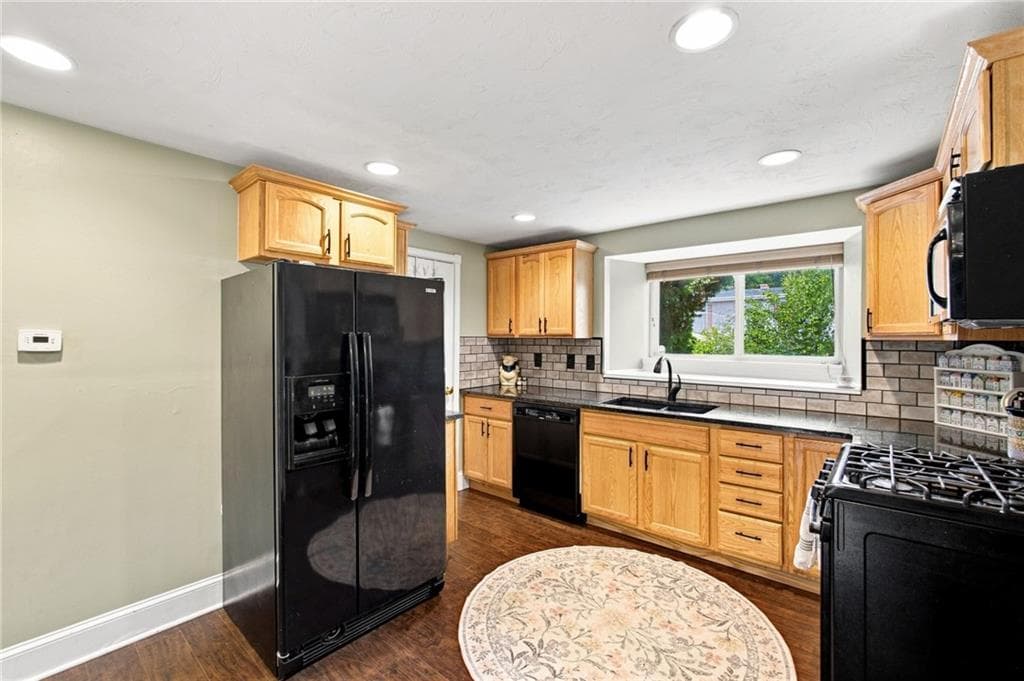Condominium at 25 Stillwater Road UNIT 3, Smithfield, photo 12 of 24